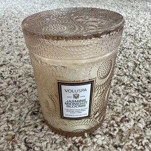 Voluspa Jasmine Midnight Blooms Candle 5.5oz Japonica Collection